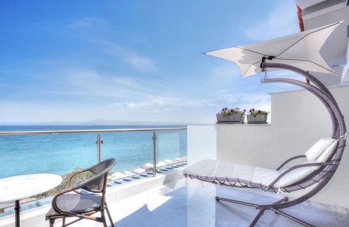 Pefkochori Apartment | Alpha Luxury Suites