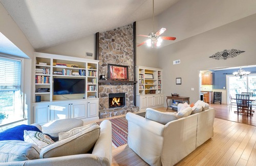 Johns Creek Cottage | Alpharetta Family Cottage - Near Avalon With Easy Access To Rt 400
