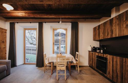 Sarntal Apartment | Alpin Chalet Samer Apt Berghütte