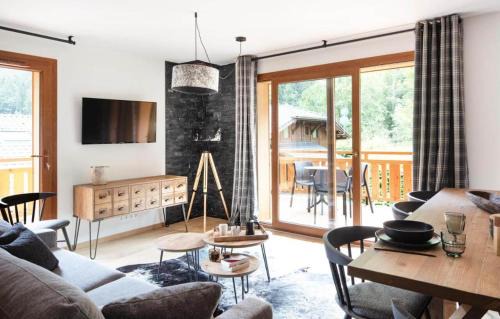Morzine Ski Chalet | Alpine Creek - Luxury Ski-in Avoriaz Morzine