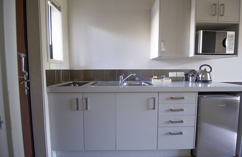 Taupo Hotel | Alpine Lake Motor Lodge