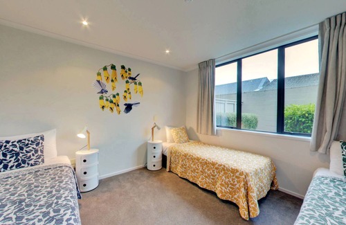 Taupo Hotel | Alpine Lake Motor Lodge