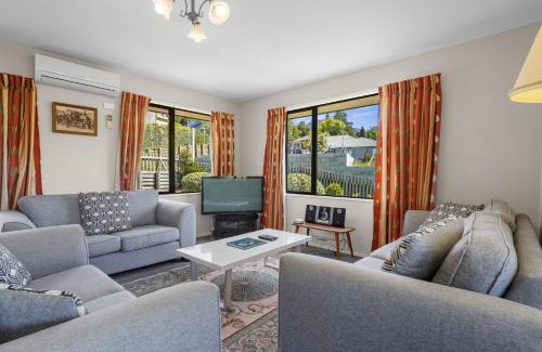 Hanmer Springs House | Alpine Peek - Hanmer Springs Holiday Home