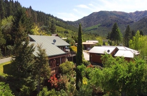 Hanmer Springs Ski Chalet | Alpine retreat - perfect for couples or families. Cute, quiet, quaint.