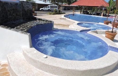Jaco Villa | Alquiler de Villas - Condominio en Jacó