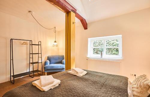 Wewelsfleth Apartment | Altes Fährhaus - Ferienwohnung Unnern, 170 qm