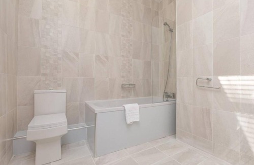 Bruntsfield House | ALTIDO Main Door Entrance Private Courtyard Apartment on the Park