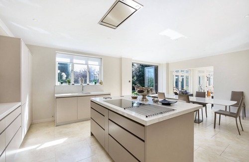 Putney House | ALTIDO Modern house w/ garden in Putney