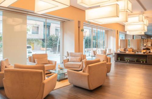 Chico Norte Apartment | Altitude Living