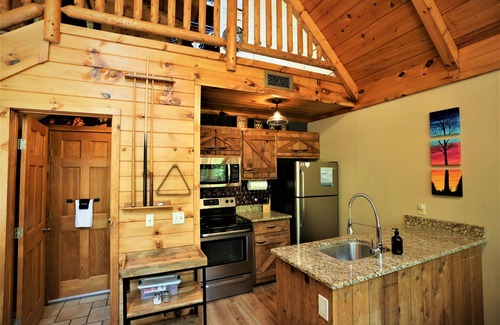 Gatlinburg - Pigeon Forge Cabin | Always & Forever 1 Bedroom Cabin by RedAwning