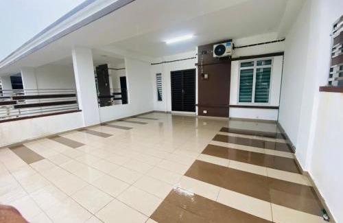 Batu Pahat House | Alyn Home Batu Pahat VII Netflix Wifi Coway