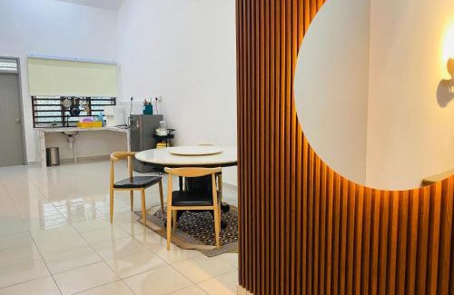 Batu Pahat House | Alyn Home Batu Pahat VII Netflix Wifi Coway