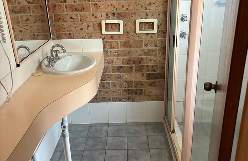 Gunnedah Hotel | ALYN MOTEL