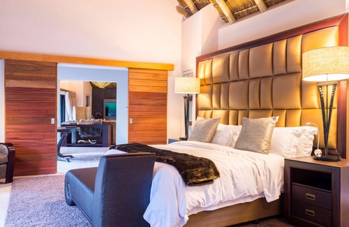 Thorny Bush Game Reserve Cabin | AM Lodge