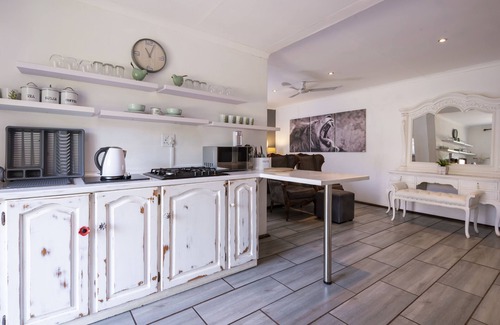 Hluhluwe House | Ama Zulu Guesthouse and Safaris