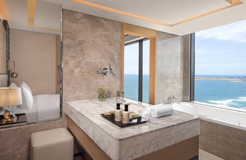 Kollupitiya Hotel | Amari Colombo Sri Lanka