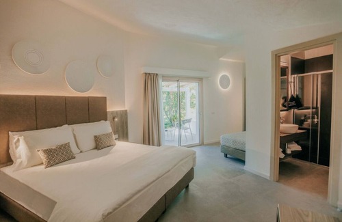 San Teodoro City Centre Hotel | Amasea Resort