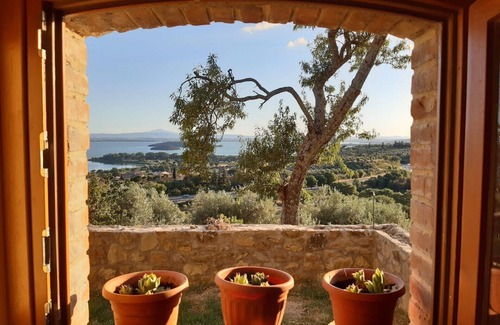 Passignano sul Trasimeno House | Amazing Lake view old house