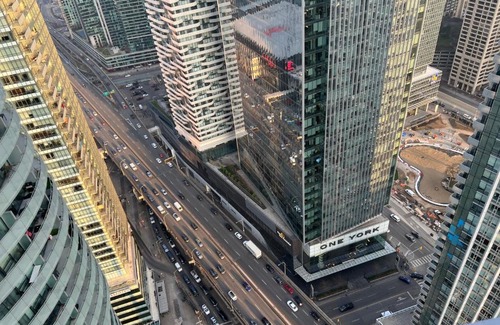 Toronto Entertainment District Apartment | Amazing 1 Bdrm Condo, Heart of Dowtown Toronto