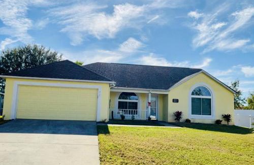 Sunridge Woods House | Amazing 3-2 Vacation Home With Private Pool!