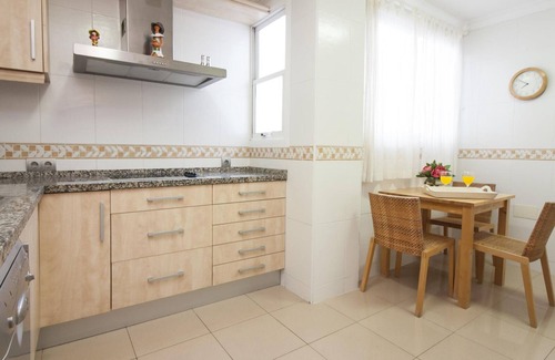 La Malagueta Apartment | Amazing 4-bedroom penthouse near the sea in Málaga