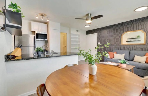 Cherrywood House | Amazing and Modern 1Bd/1Ba Apt Close to UT & DTn