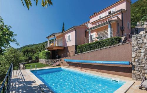 Sucici Apartment | Amazing Apartment In Moscenicka Draga