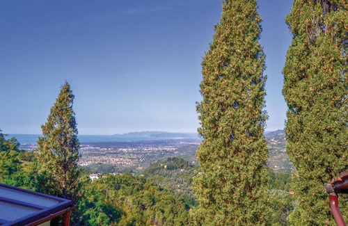 Pedona Apartment | Amazing apartment in Camaiore with WiFi