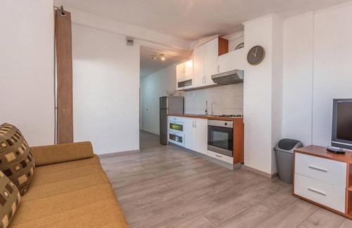Nevidane Apartment | Amazing apartment in Nevidane with WiFi