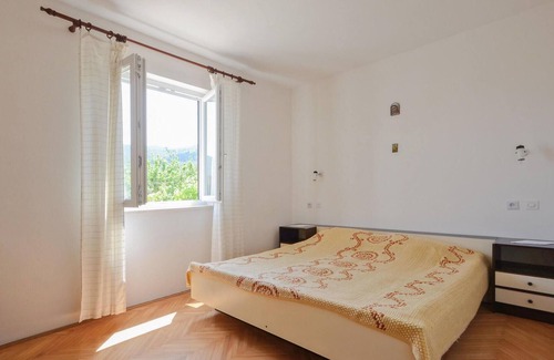 Kneza Apartment | Amazing Apartment in Racisce With Wifi and 1 Bedrooms