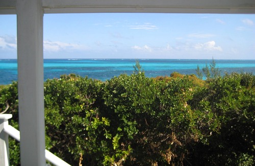 Man O War Cay House | Amazing Beach & views- Lyme Hall