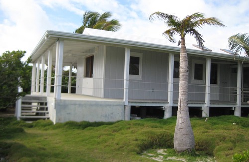 Man O War Cay House | Amazing Beach & views- Lyme Hall