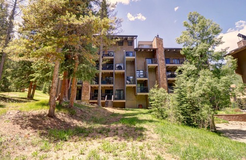 Copper Mountain Village Condo | Amazing Copper Mountain Inn Condo With Awesome Views - CS221 by RedAwning