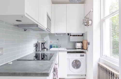 St. Johns Wood Apartment | Amazing Cosy Ctrl London Home 3 mins to Marylebone