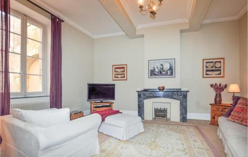 Thezan-des-Corbieres House | Amazing Home In Thézan-Des-Corbières