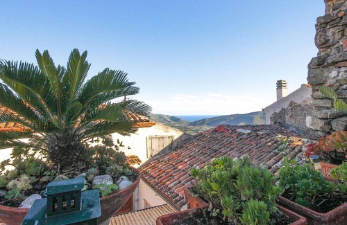 Castellabate Historic Centre House | Amazing Home in Castellabate With 3 Bedrooms and Wifi