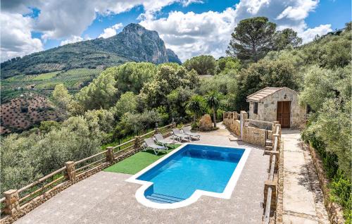 El Gastor House | Amazing Home In El Gastor