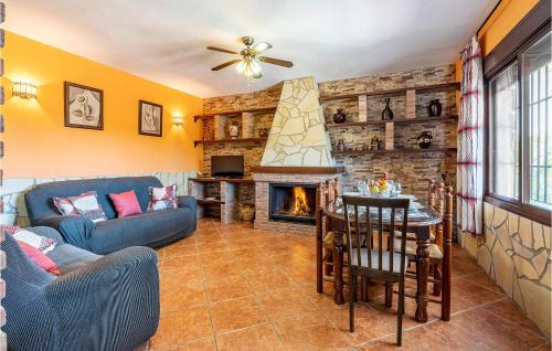 El Gastor House | Amazing Home In El Gastor