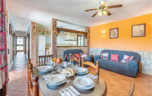 El Gastor House | Amazing Home In El Gastor