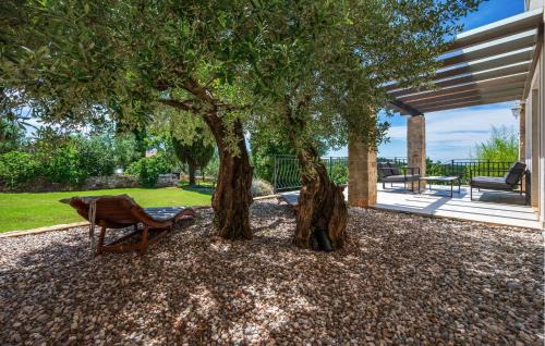 Golas House | Amazing Home In Golas With Wifi