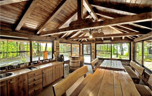 Kraljevec Sesvetski House | Amazing Home In Gustelnica With Sauna