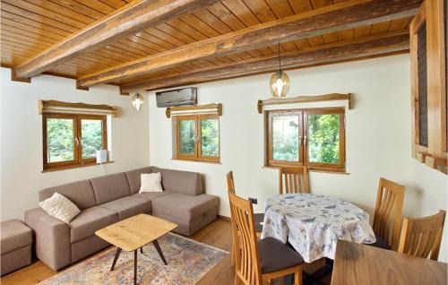 Kraljevec Sesvetski House | Amazing Home In Gustelnica With Sauna