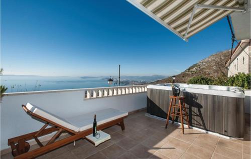 Podstrana House | Amazing Home In Podstrana With House Sea View