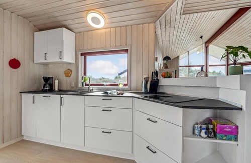 Klegod House | Amazing home in Ringkøbing with kitchen