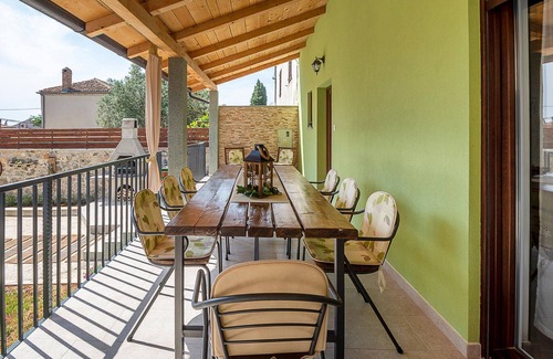 Sikici House | Amazing home in Sikici with WiFi