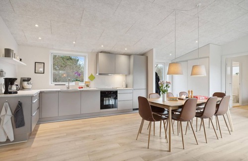 Lihme House | Amazing home in Spøttrup with WiFi