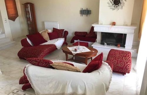 Kiato House | Amazing House in Kiato near the Beach