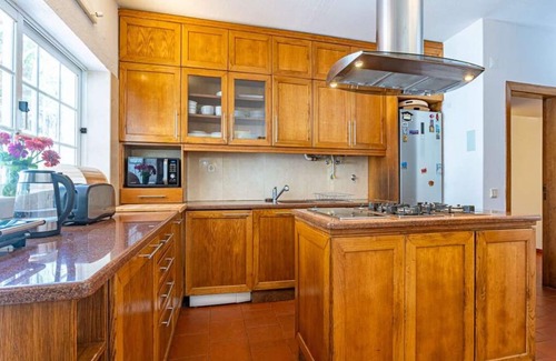 Praia das Macas Villa | Amazing Lisbon Coast Villa | 5 Bedrooms | Villa Albatroz | Private Swimming Pool & Wonderful Garden | Sintra