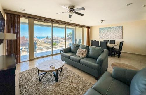 Las Conchas House | Amazing Location Close to it all Great Price