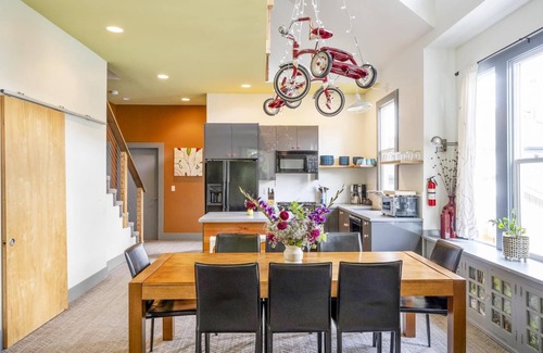 Alberta House | Amazing location, modern decor, family-friendly in Alberta Arts. Pets welcome!